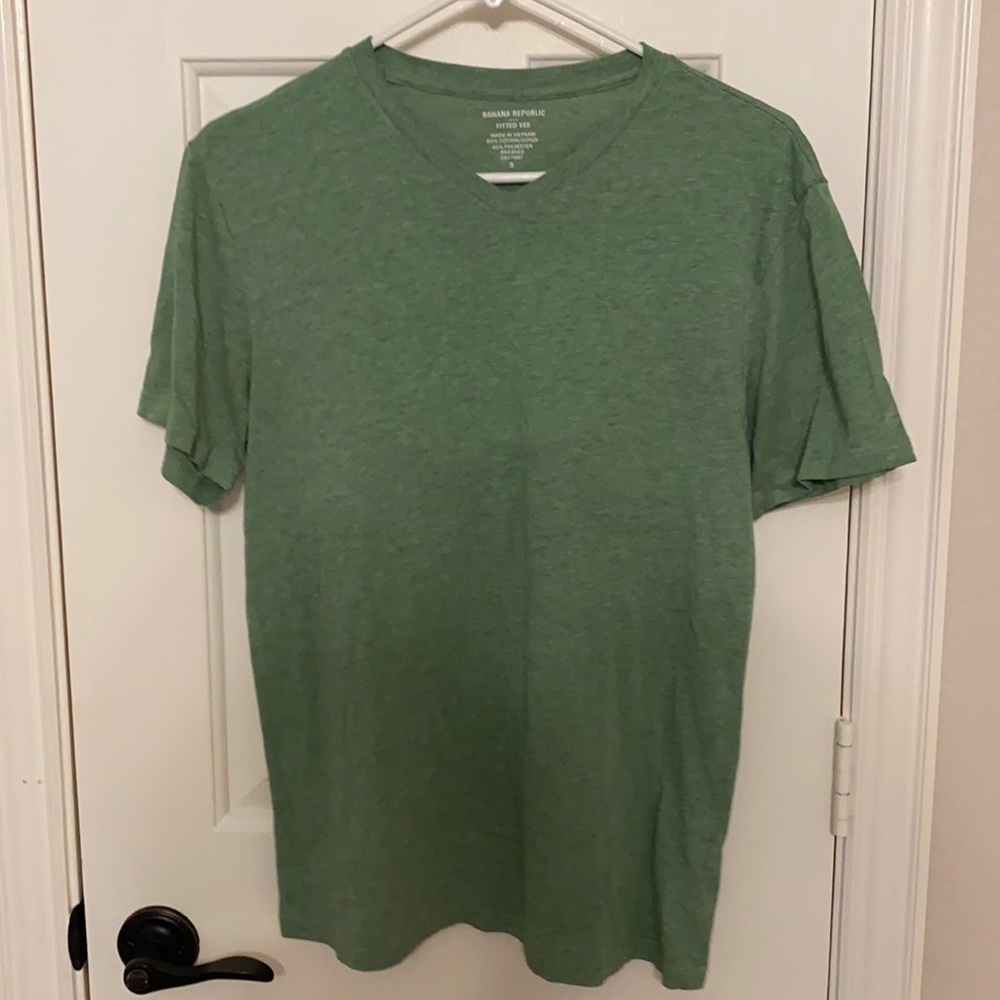 Banana Republic Small Green Fitted Vee T-Shirt